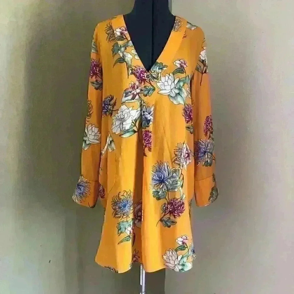 BluHeaven Yellow Flower Garden inspired long sleeve V-neck Top Women Small